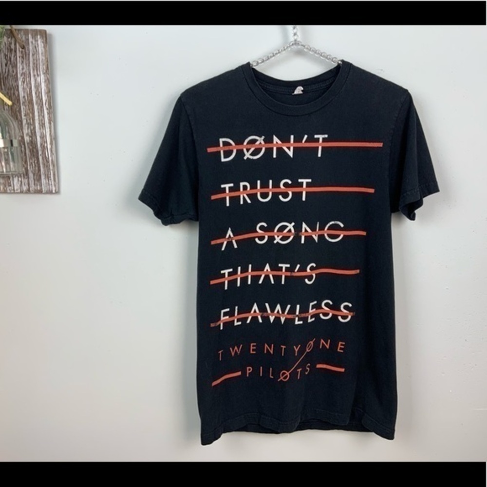 Twenty one pilots Graphic T-shirt S